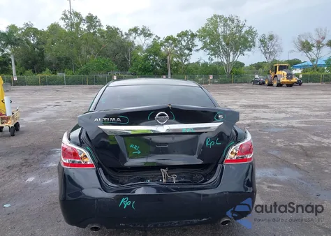 2015 Nissan Altima 2.5/2.5 S/2.5 Sl/2.5 Sv из США, поврежденный, VIN 1N4AL3AP0FC243409